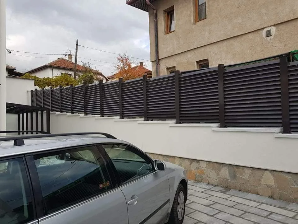 Izvedena ograda ili kapija AluProx