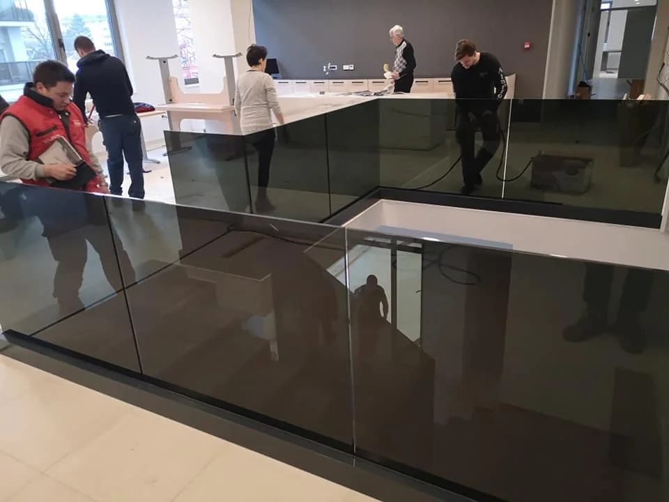 Staklena ograda za galeriju - galerija 1