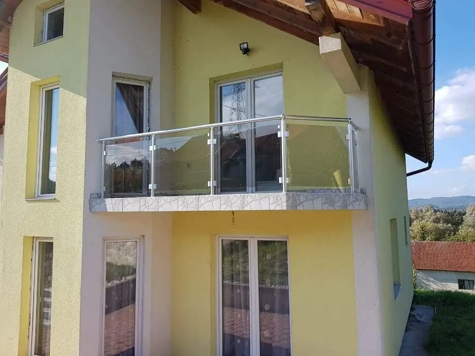 Izvedena ograda ili kapija AluProx